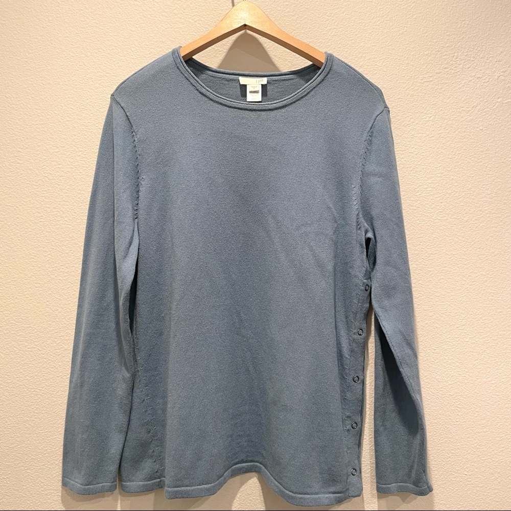 🍭3 for $10🍭 J. Jill blue sweater with side button accents